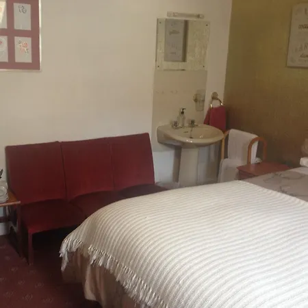 Tanglin Guest House Guest house 3*