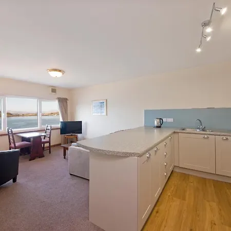 Esplanade Court Apartment