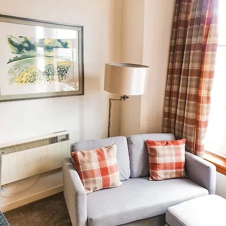 D 4 Battery Terrace Apartment