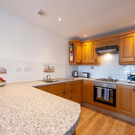 Esplanade Court Apartment