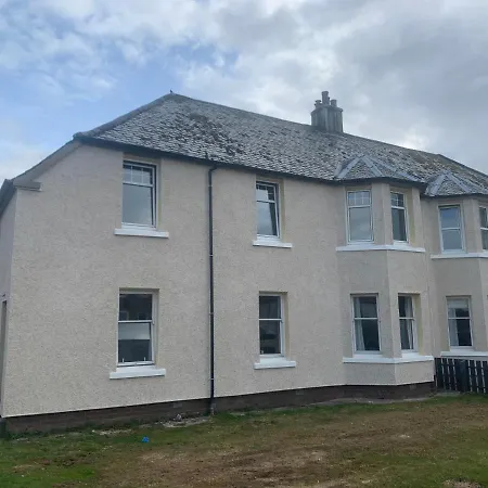 The White Apartment Oban