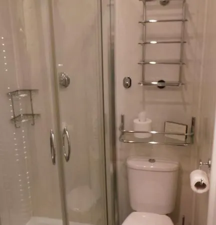 Grove Bed & Breakfast 4*