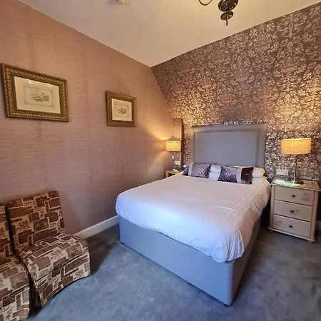Corriemar House 3*