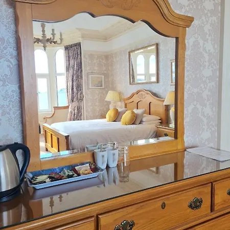 Corriemar House 3*