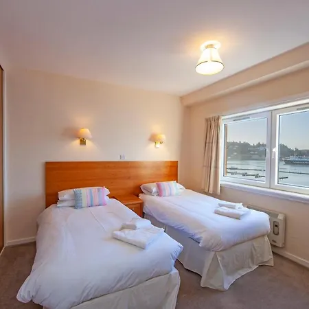 Apartment Esplanade Court *