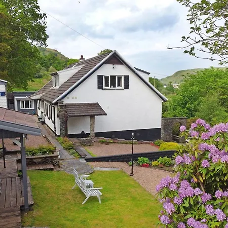 Elderslie 2*