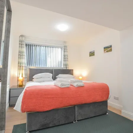 Apartment No 8 Westbay Oban