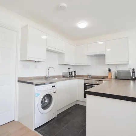No 8 Westbay