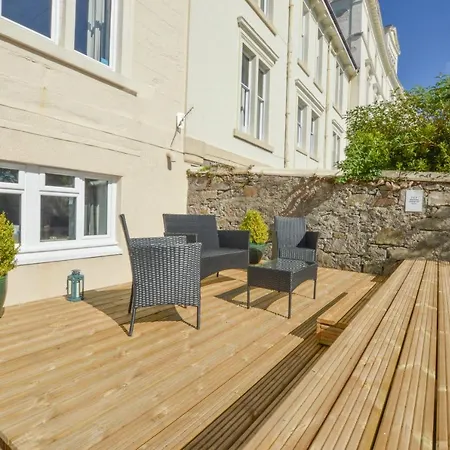 Apartment No 8 Westbay Oban