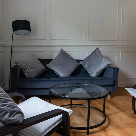 Airds Apartamento *