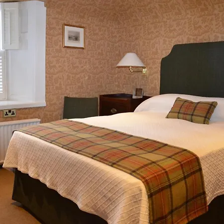 The Manor House 4*
