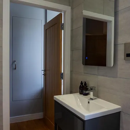 Airds Apartamento