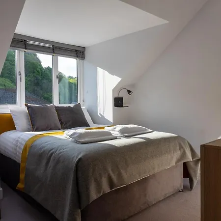 Airds Apartamento *