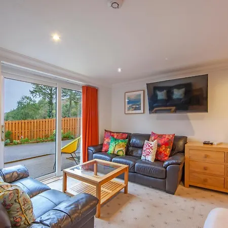 5 Bed House Near * Oban