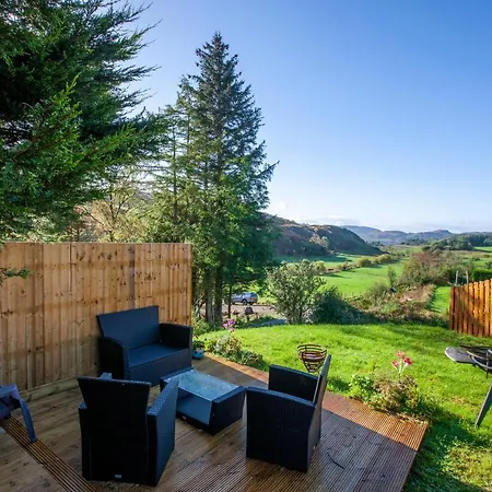 5 Bed House Near Lodge Oban
