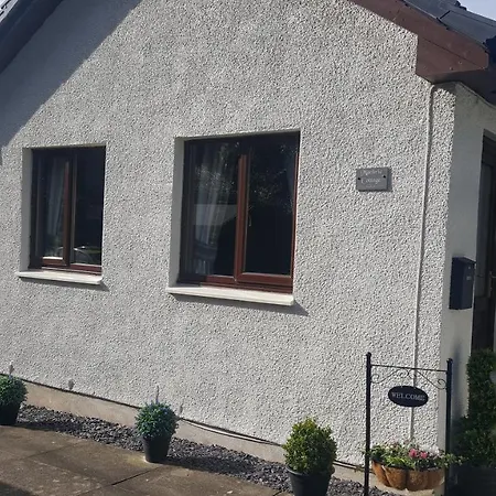 Machrie Cottage, Oban, * Oban