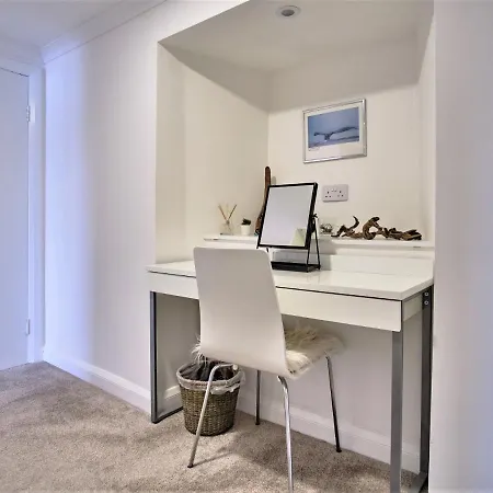 Imperial By Interhome Oban