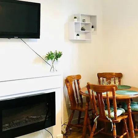 Flat 12a - Central, Modern, Bright With Free Wifi Oban