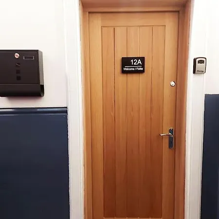 Flat 12a - Central, Modern, Bright With Free Wifi * Oban