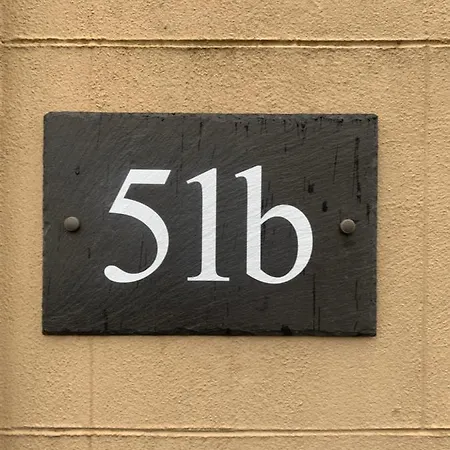 Apartment 51b *