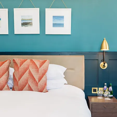The Perle & Hotel