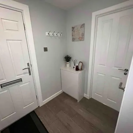 Modern 2 Bed