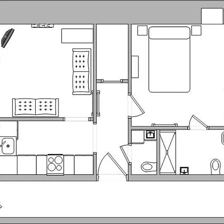 One Bedroom Flat, Very Close To Town Center. Apartment *