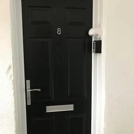 Modern 2 Bed *