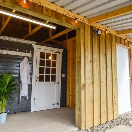 Holiday home Blackmount House