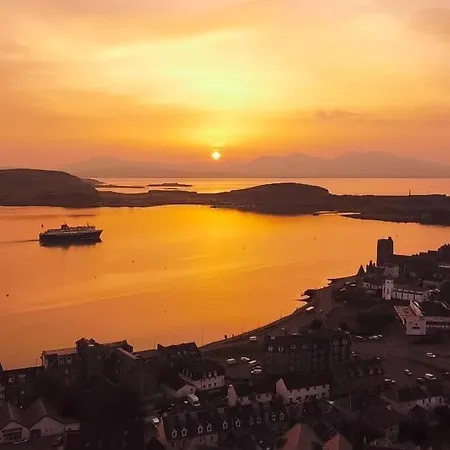 Heart Of George Street / / Argyll Oban