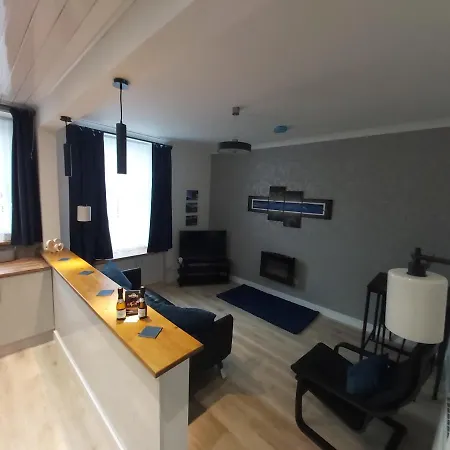 One Bedroom Flat, Very Close To Town Center. * Oban