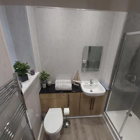 Apartment One Bedroom Flat, Very Close To Town Center. *