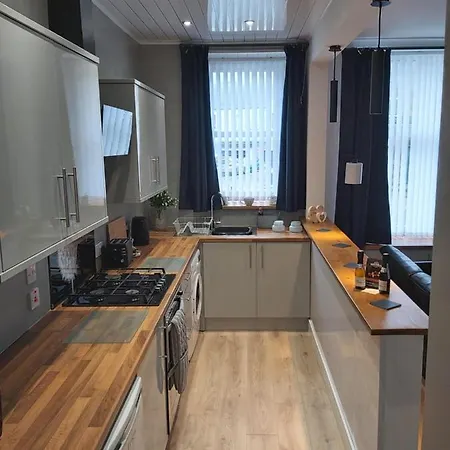 One Bedroom Flat, Very Close To Town Center. *