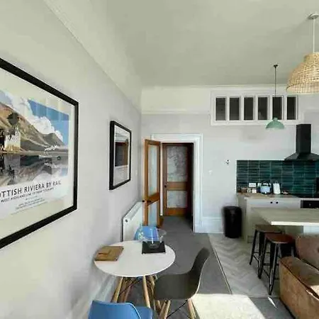 Westbay Seafront Apartment Oban