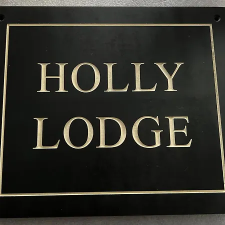 Apartment Holly - 2 X Kingsize Bedrooms With Private Entrance And Free Parking-new Shower *