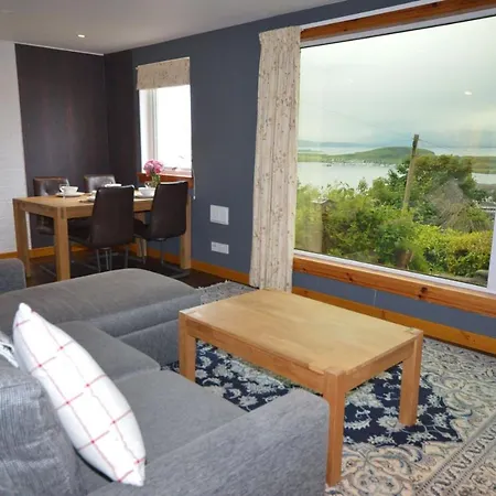 Ardura No 1 Holiday home *