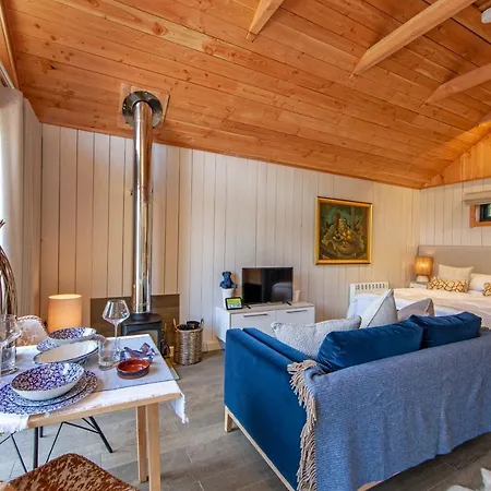 Keepers Holiday Cottages *
