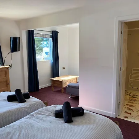 Hotel Suites And Lodges By The Sea 3*