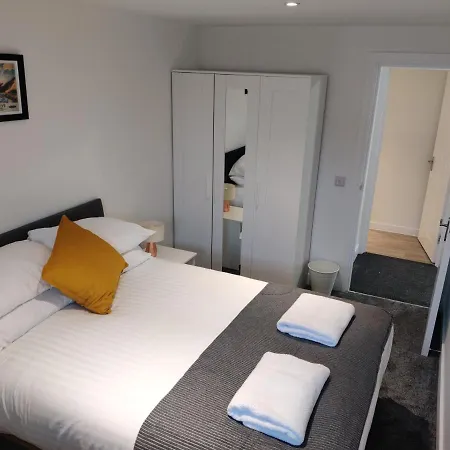 Apartment No 7 Westbay *
