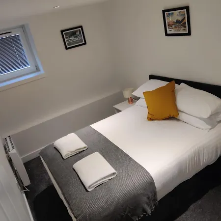 No 7 Westbay Apartment *