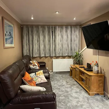 Apartment Premium 2nd Floor 2 Bed Sleeps 4 Adults In Town Oban