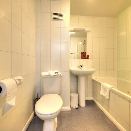 Muthu Queens Hotel, Hotel 4*