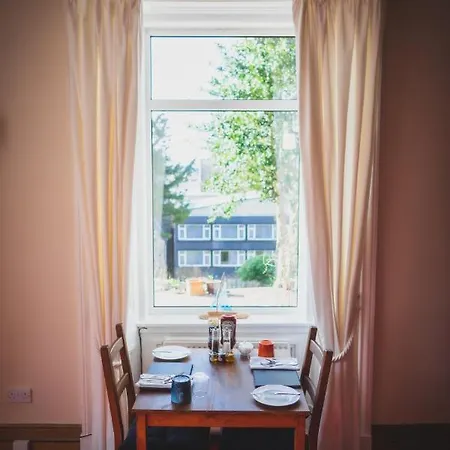 Heatherfield House 4*