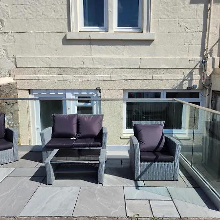 No 7 Westbay