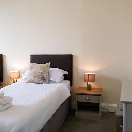 Guest house Corran House 2*