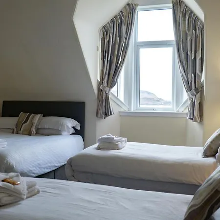 Guest house Corran House 2*