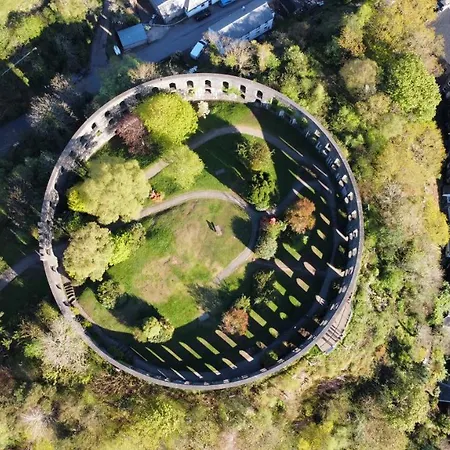 Kenavara House