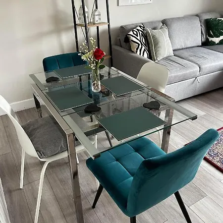 Entire Modern In With Balcony Oban