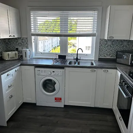 Apartment Entire Modern In With Balcony Oban