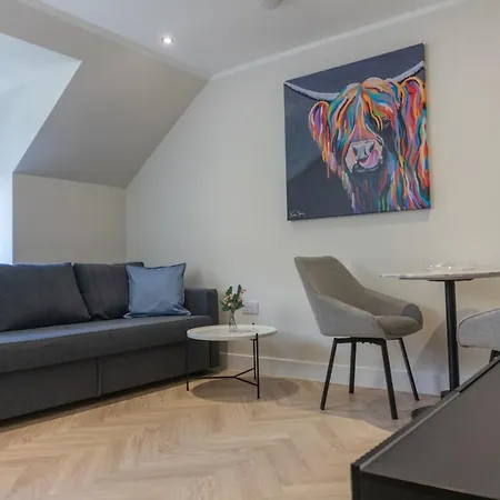 Combie Lane Apartment